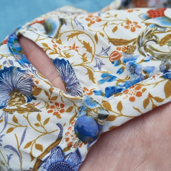 AVA CHRISTINE Peasant Blouse - Picture 4 of 9